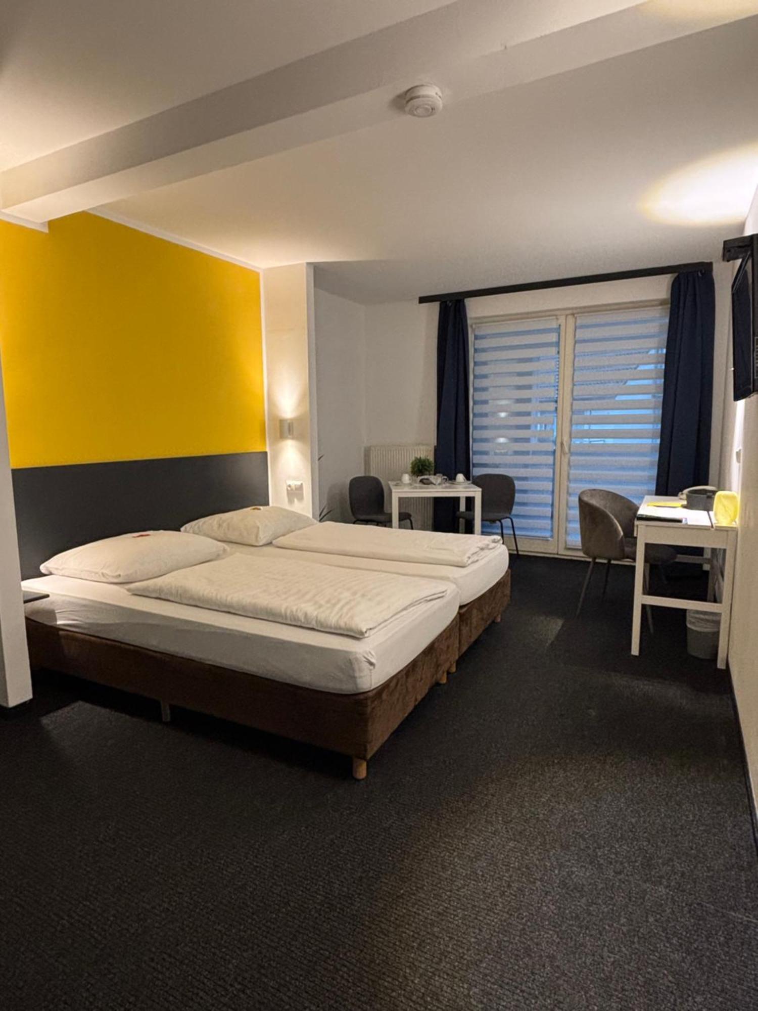 Hotel U Muelheim Free Parking Highspeed Wifi Mülheim an der Ruhr Eksteriør bilde
