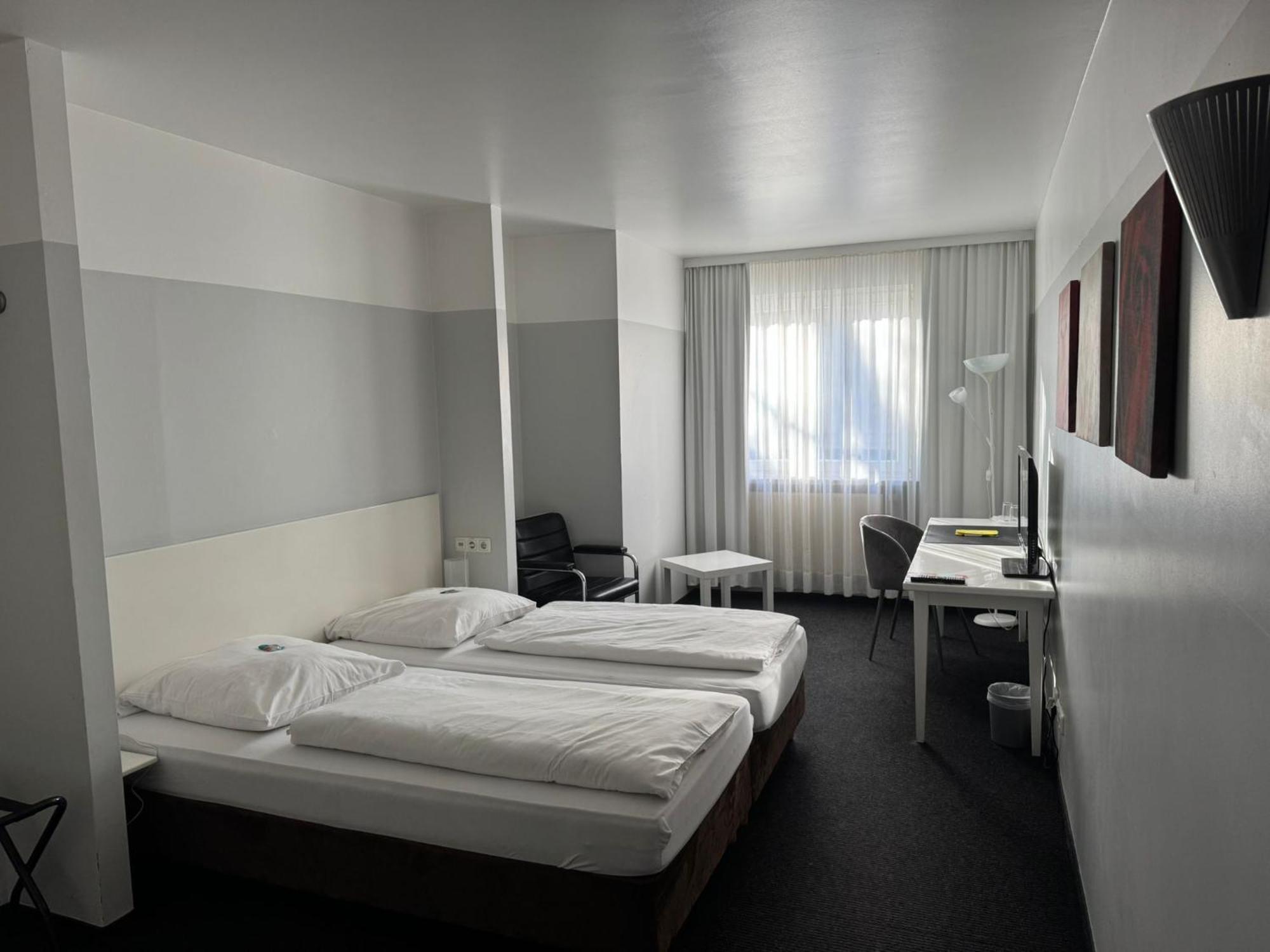 Hotel U Muelheim Free Parking Highspeed Wifi Mülheim an der Ruhr Eksteriør bilde