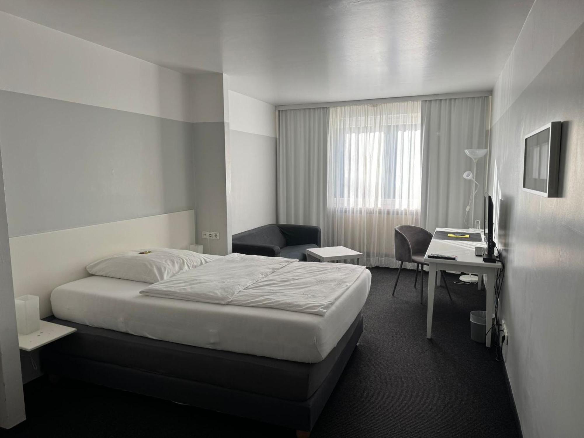 Hotel U Muelheim Free Parking Highspeed Wifi Mülheim an der Ruhr Eksteriør bilde